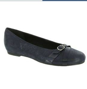 Munro Josie ballet flats navy 9.5 M crosshatch USA